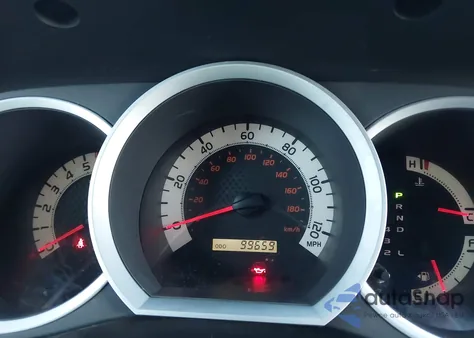 2015 Toyota Tacoma Prerunner V6 z USA, uszkodzony, nr VIN 3TMKU4HN8FM042510